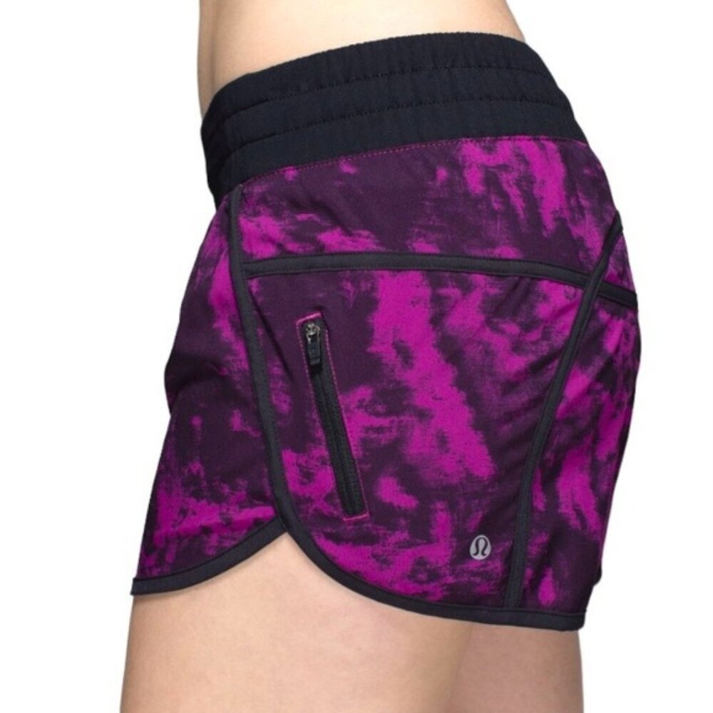 Lululemon Tracker Short III *4-way StretchBreezie Regal Plum Black / Black sz 8